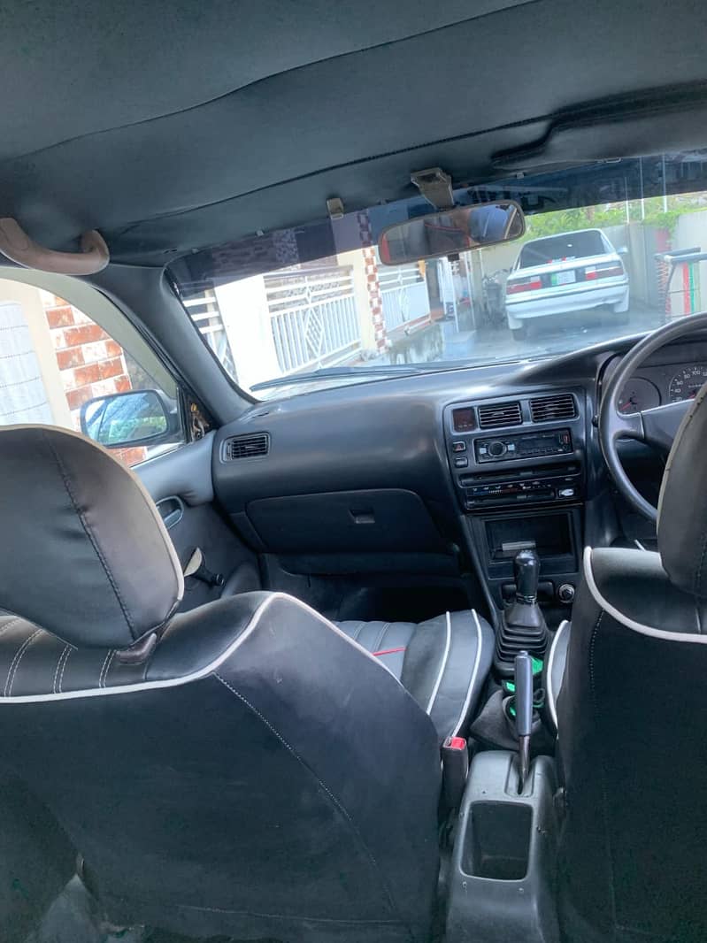 Toyota Corolla 20D 2000 model 7