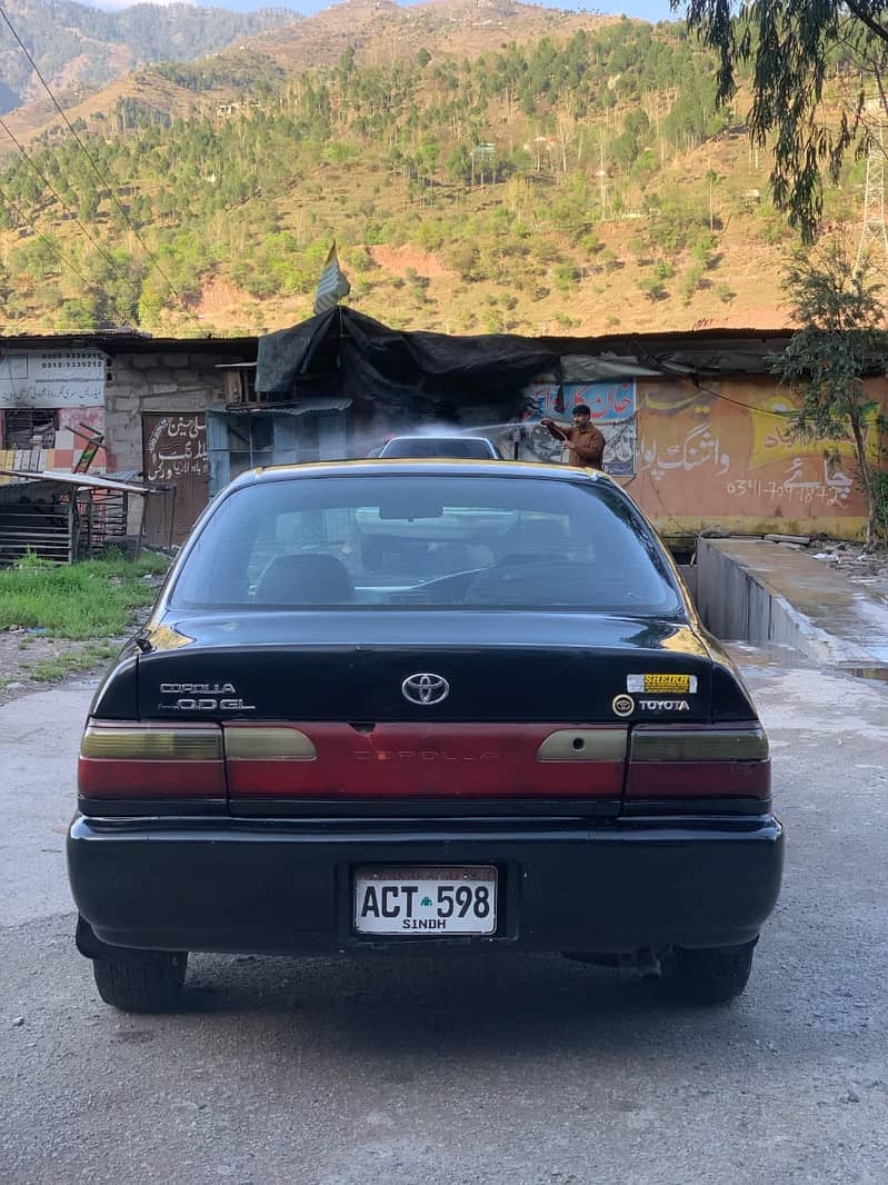 Toyota Corolla 20D 2000 model 11