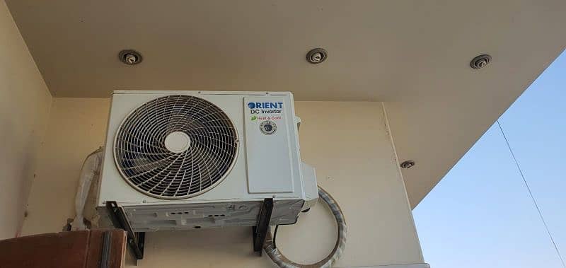 Orient dc inverter ultron divine 1