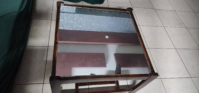 Mirror table 0