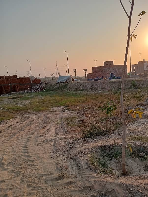 5 Marla Corner Plot For Sale at Developed Area 3