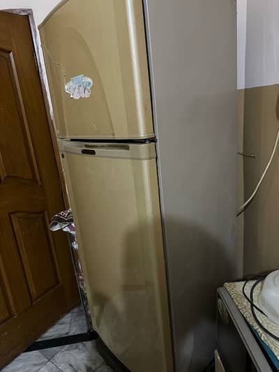 dawlance fridge,refrigerator,freezer, refrigerators,freezers,mini