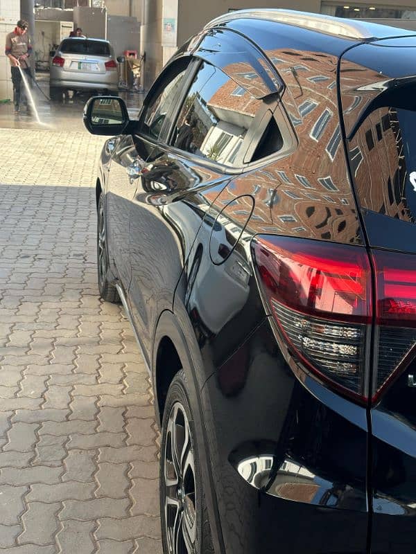 Honda Vezel 2024 3