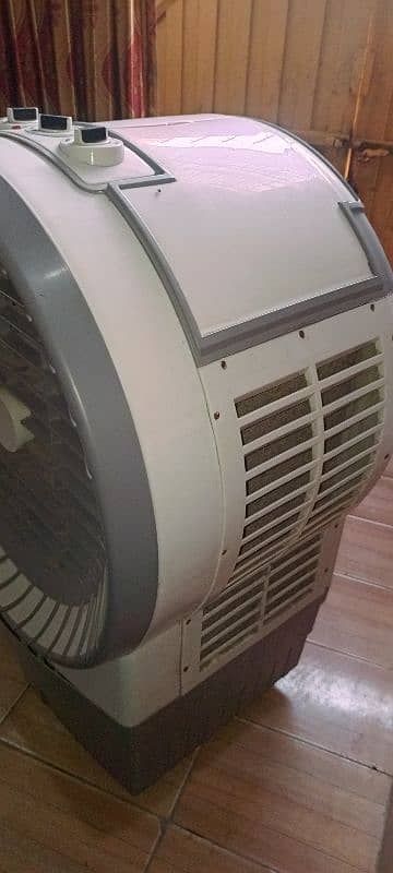 aik cooler 10/10 condition 1