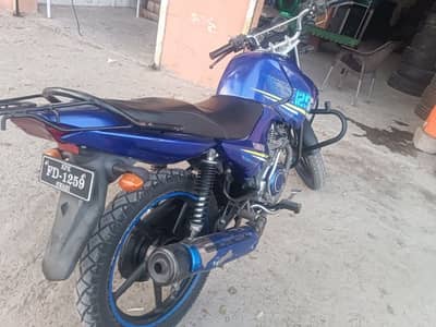 yamah ybr 125g for sale. whatsapp number 03448311169