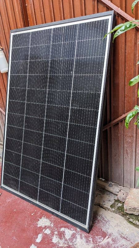 270 Watt Japani Solar Panels 0