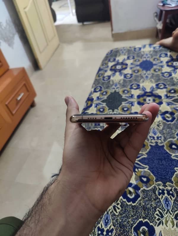 Iphone xs max PTA aprove dual duty physical 2