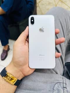 Iphone XSMAX with box