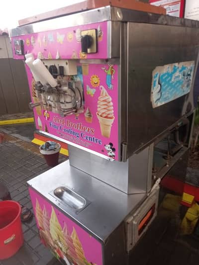 ice cream machine good condition