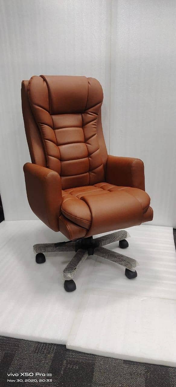 High Back Luxury Executive Boss Chair at Low price in Pakistan 2