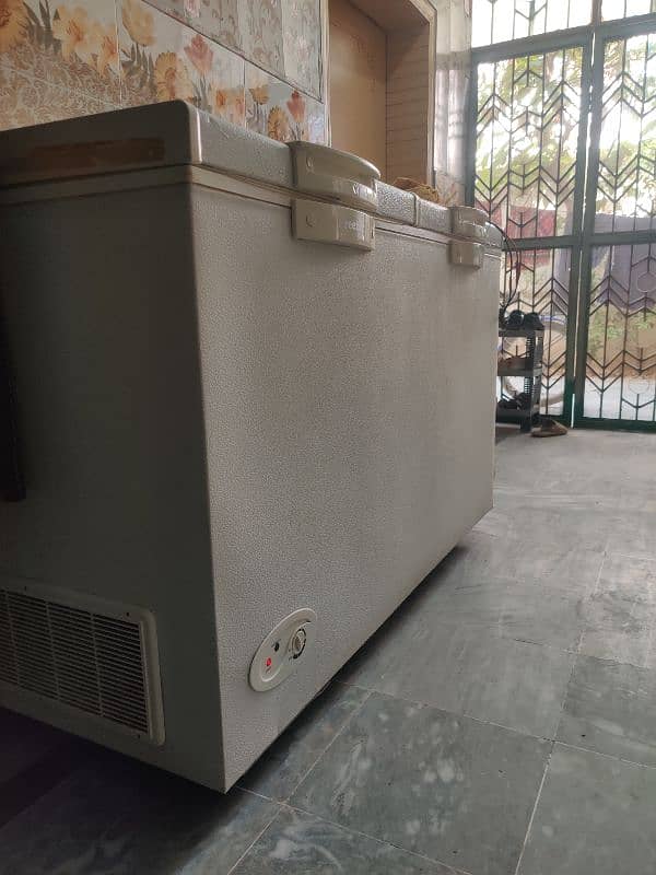 Large Deep Freezer in Good Working Condition – Urgent Sale 0