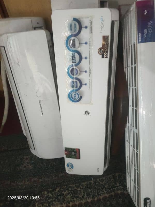 DC inverters 4