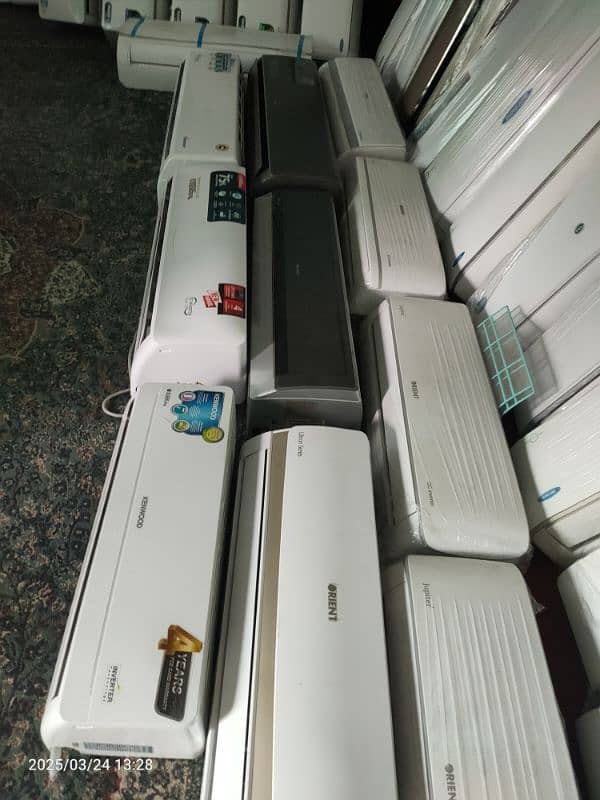 DC inverters 17