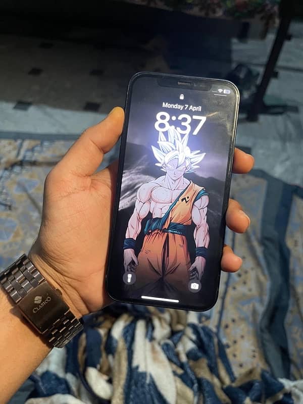 IPHONE 12 wth box no replace 5