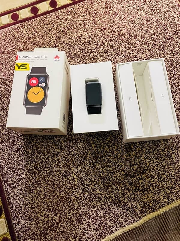 Huawei watch fit-73F urgent sale full accessories 4