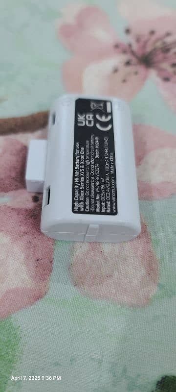 VENOM RECHARGEABLE BATTERY FOR XBOX SERIES S/X CONTROLLER 3