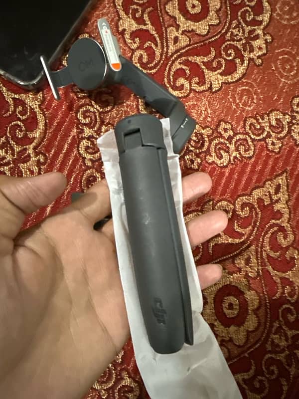 dji osmo 6 gimble stablaizer new model 10/10 condition. 7