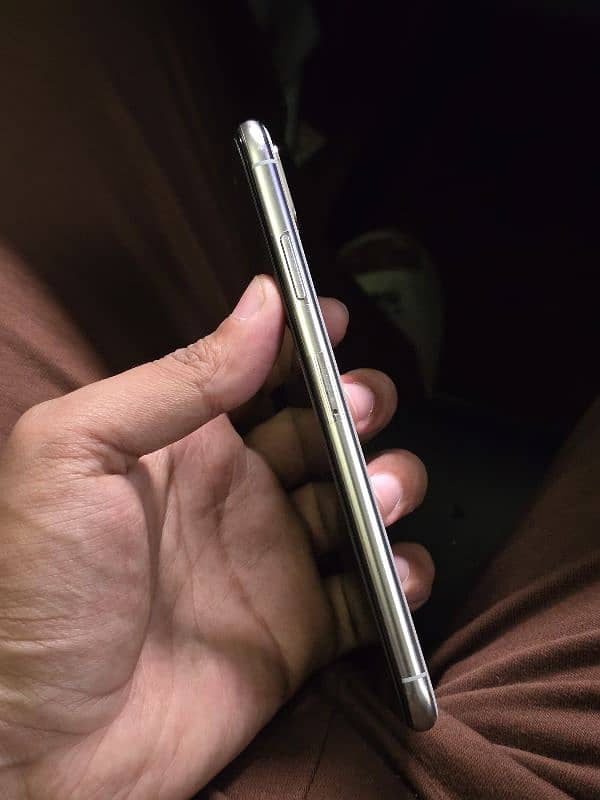 Iphone XS Max 256gb PTA 4
