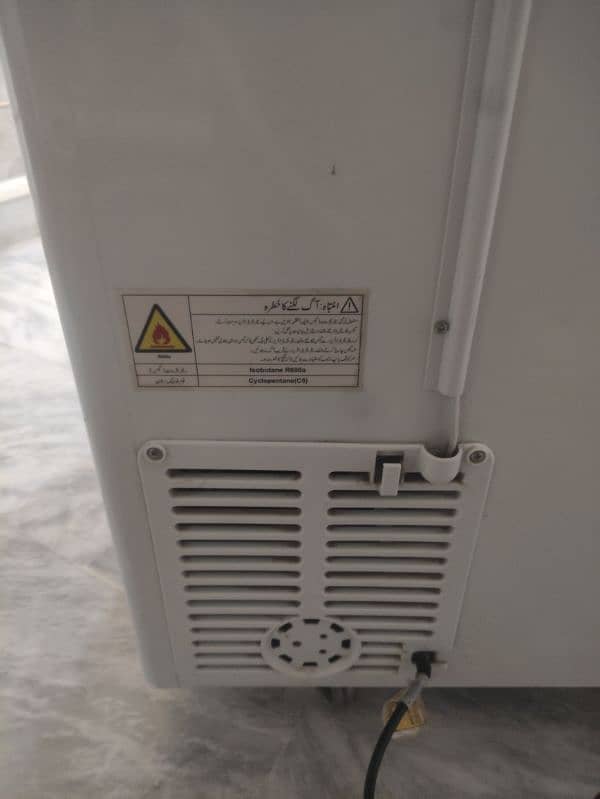 Haier Inverter Chest Freezer-HDF-245 INV WHITE-(Used) For Sale 17
