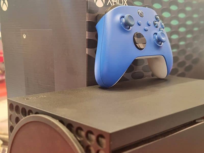 Microsoft XBox Series X 1TB (few days used) 5