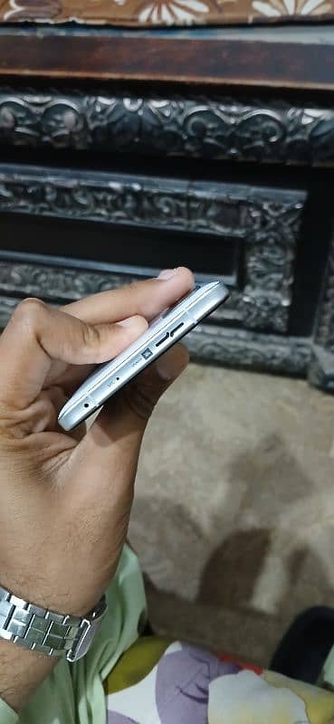 Redmi k40 dual sim pta 4
