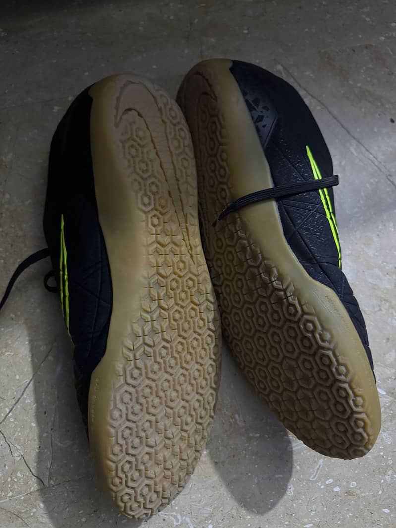 Nike Hypervenom Phelon II IC 4