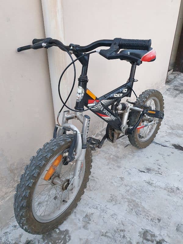 Bicycle for Kids 16" Front/Back Shocks in very good condition 2