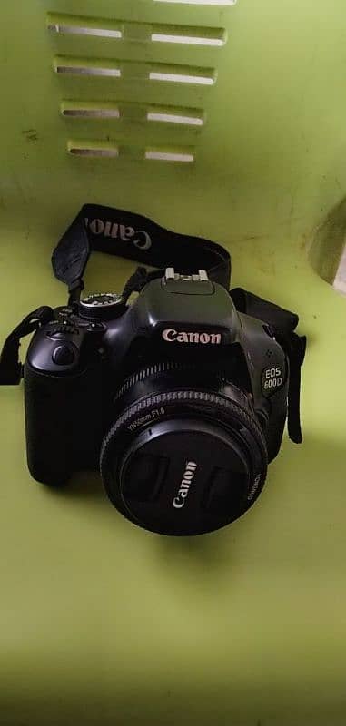 Canon Camera 600D model 2