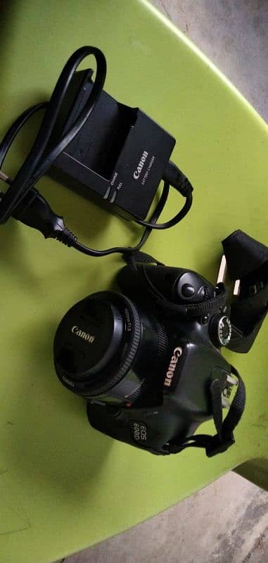 Canon Camera 600D model 6