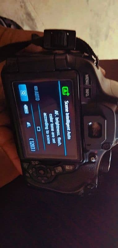Canon Camera 600D model 11