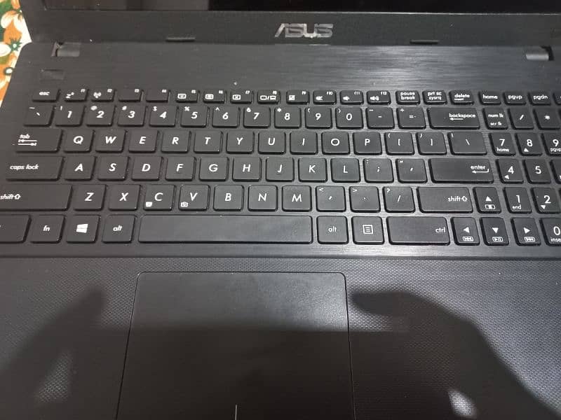 (Exchange with good phone) ASUS Notebook "D550M" laptop 128gb ssd 9