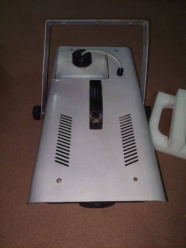 FOG MACHINE (smoke) - FOGGER X-1500 + liquid 5