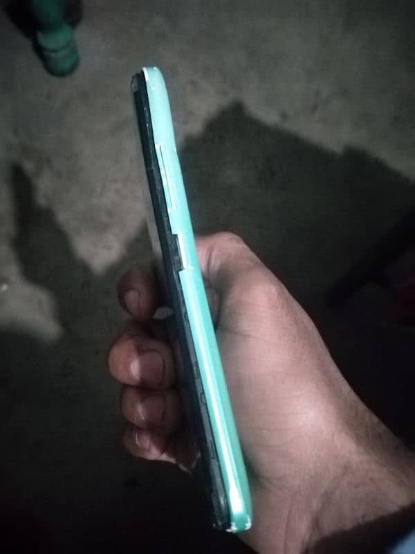 itel A26 condition used panal ka masla ha or panal new dalwana ha 2