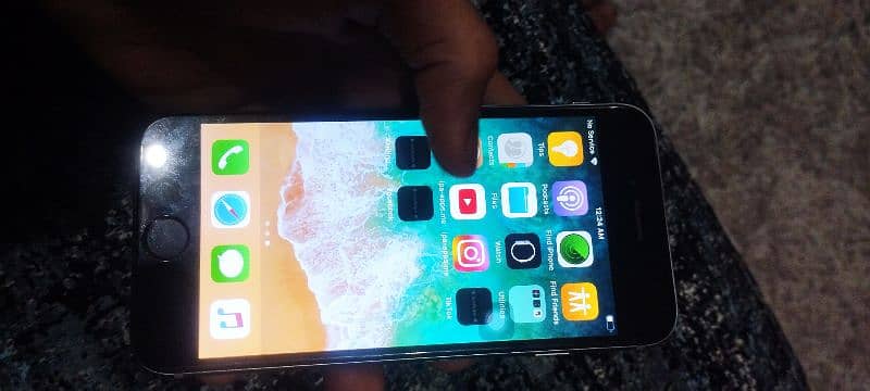 iPhone 6 non pta only  exchange possible no fault 3