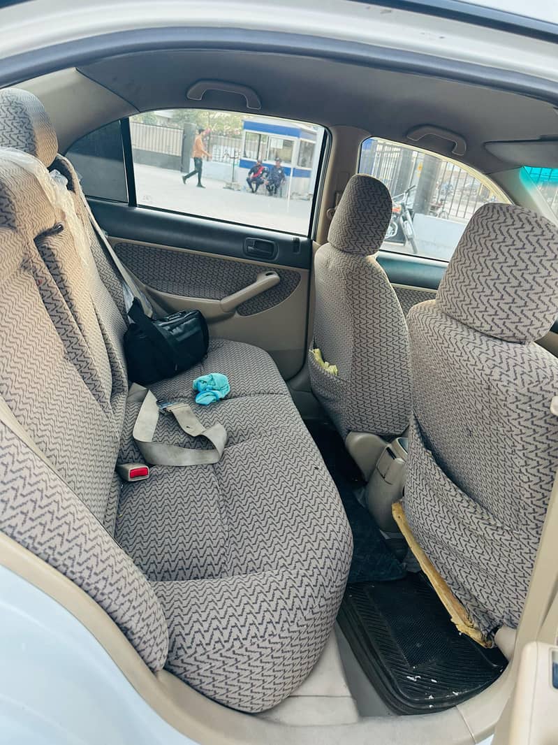Honda Civic EXi 2005 1
