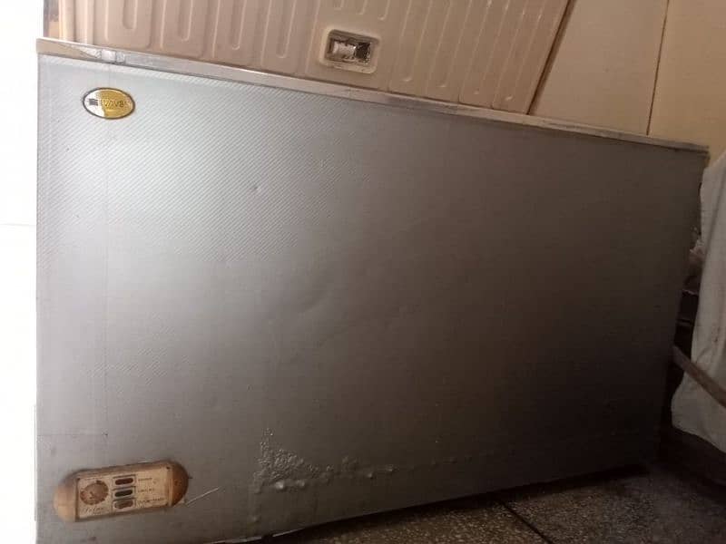 Chill Cooling Freezer in a Good Shape Available 2