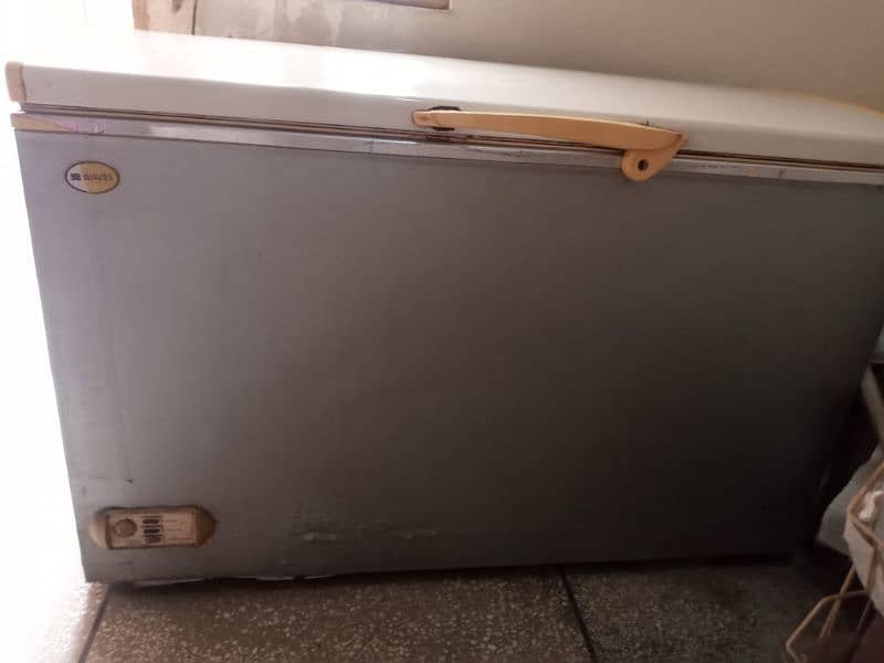 Chill Cooling Freezer in a Good Shape Available 6