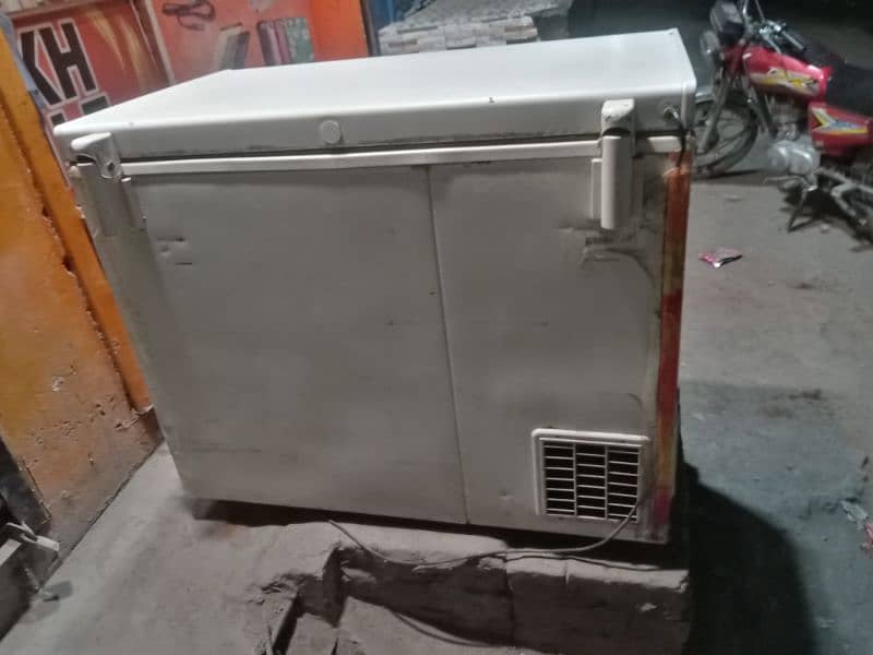 d freezer 2
