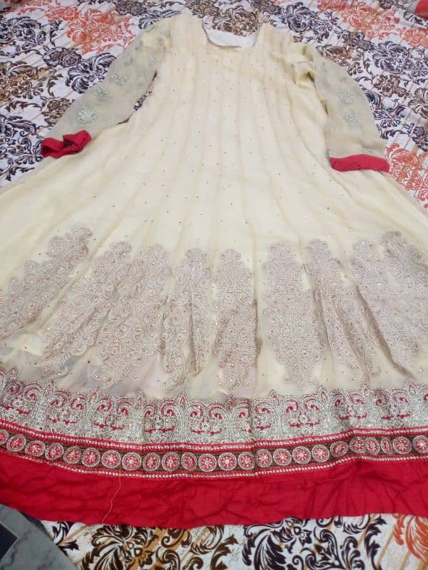 long frock/ maxi for sell less price 8000 5