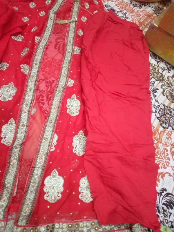 long frock/ maxi for sell less price 8000 9