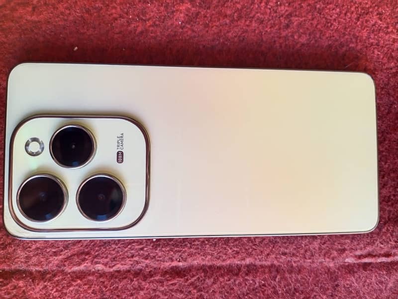 Infinix Hot 40 Pro (8gb+256gb) 1