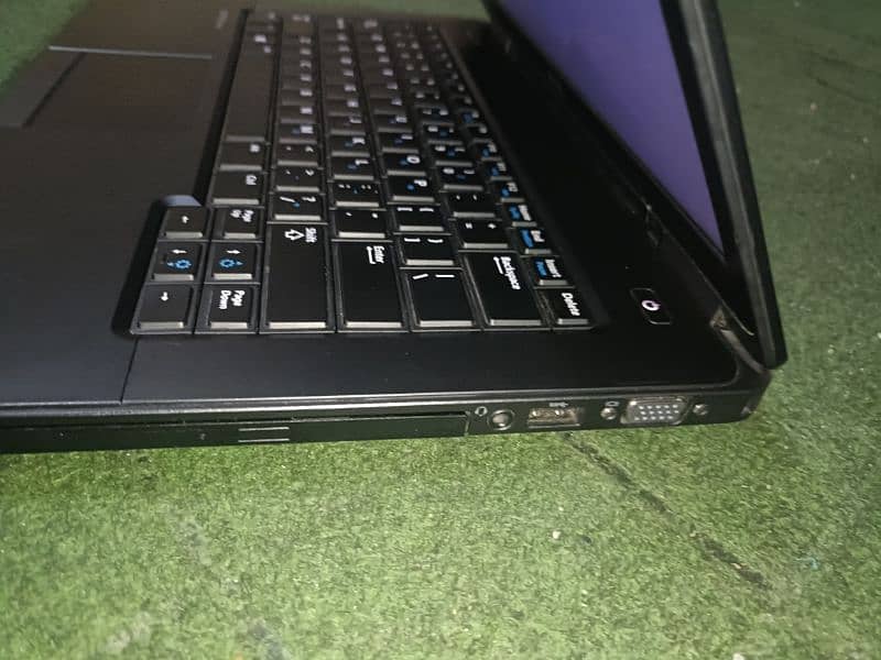 DELL LATITUDE E5440 (03438573015) (3hours Plus Battery Timing) 1
