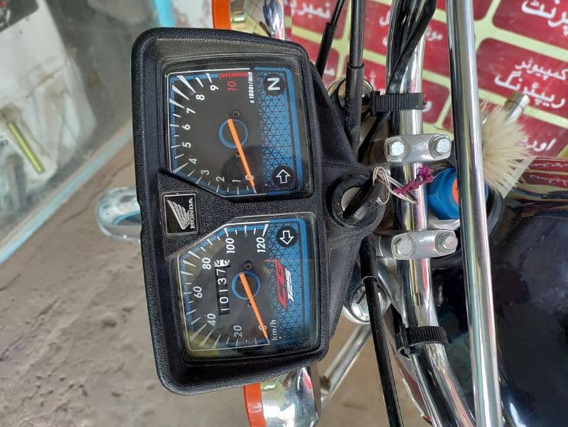 Honda CG 125 BLACK COLOR 6