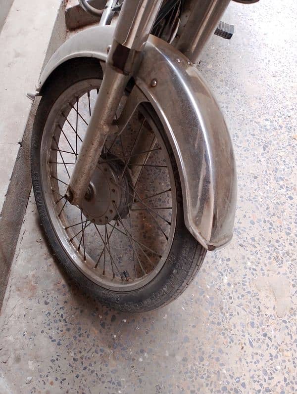 United 78CC , motor bike 3