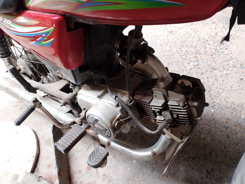 United 78CC , motor bike 4