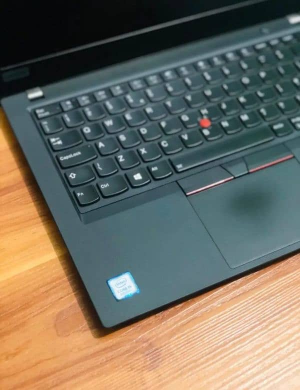 Lenovo Thinkpad T490 Core i5 8th Gen 16gb Ram touch screen 3