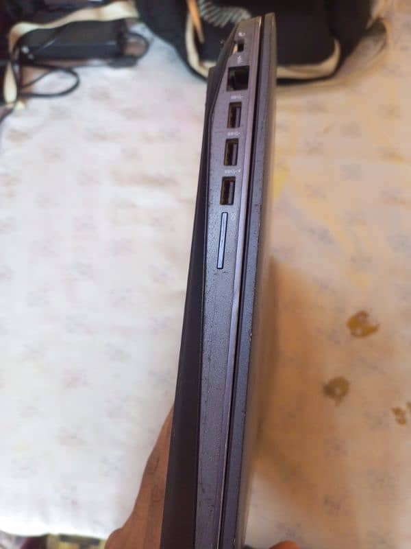 HP Zbook 17 G3 9