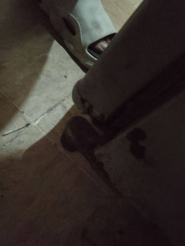 Dawlence fridge in good condition 4