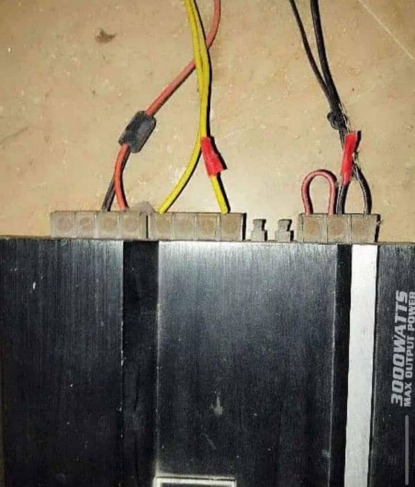 I sale my Boss woofer and Rock Mars Amplifier 4 channel 3