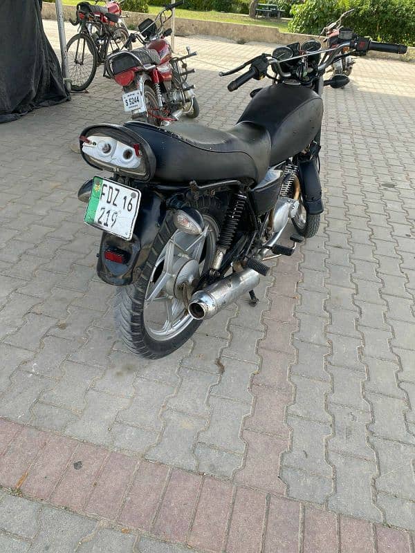 Suzuki GS 150  SE Model 2016 | Suzuki In Bikes | Total Genuine 11